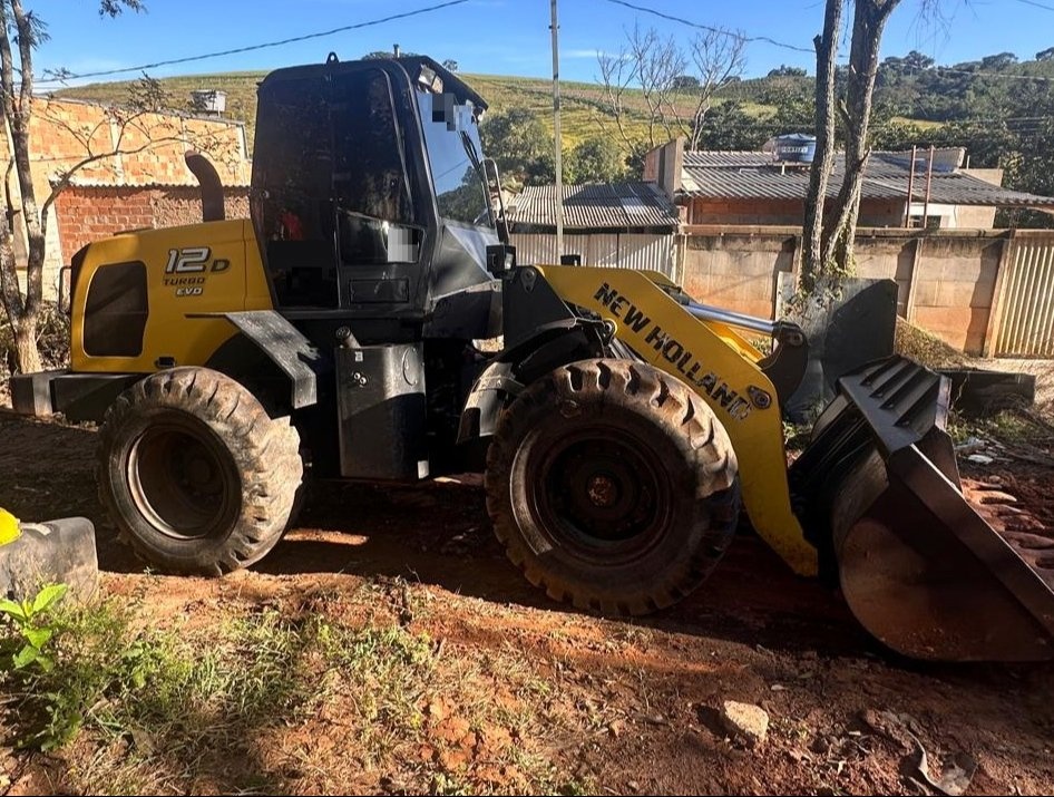 Pá Carregadeira New Holland 12D ano 2021