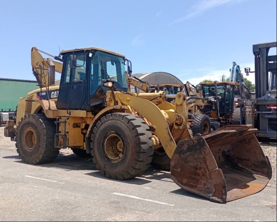 Pá Carregadeira Caterpillar 950H ano 2015