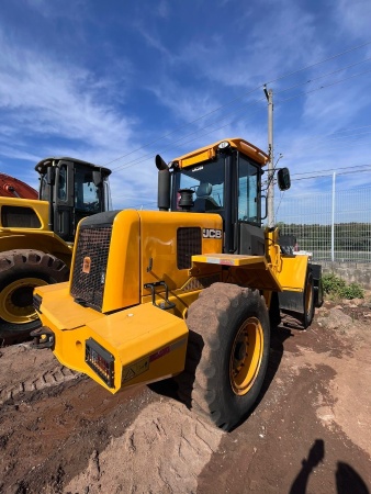 Pá Carregadeira JCB 422ZX ano 2021 - 422ZX - Máquinas de Linha Amarela