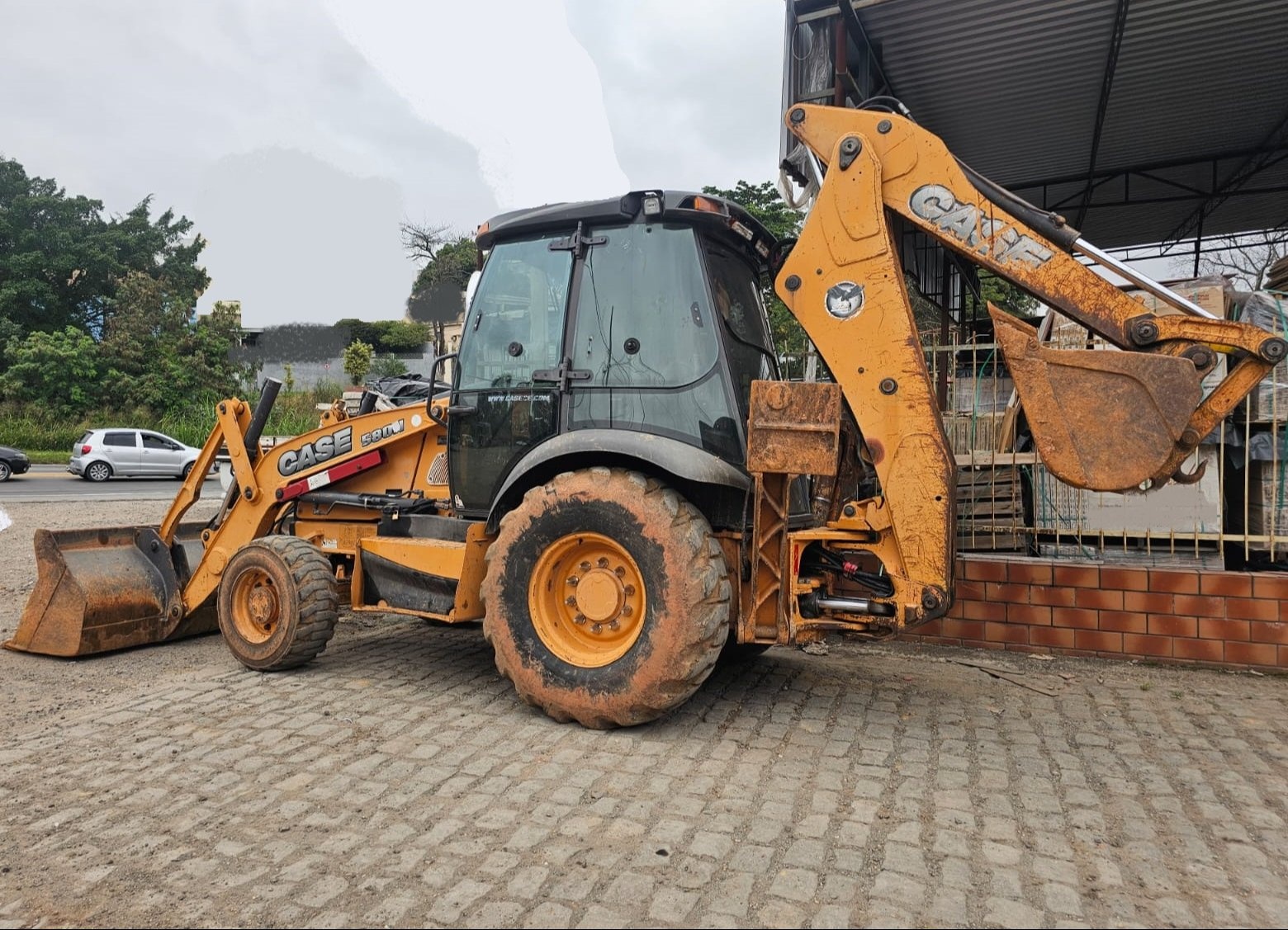 Retroescavadeira Case 580N ano 2016