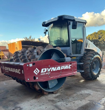 Rolo Compactador Dynapac CA30D ano 2024