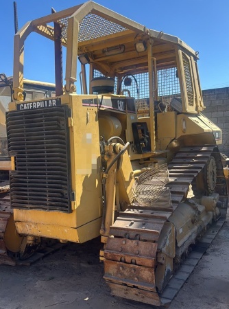 Trator de Esteira Caterpillar D6M ano 2000 - D6M - Máquinas de Linha Amarela