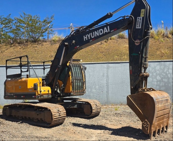 Escavadeira Hyundai R220LC-9 ano 2023 - R220LC-9 - Máquinas de Linha Amarela