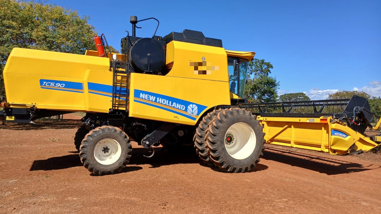 Colheitadeira New Holland TC 5.90 ano 2021