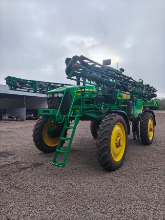 Pulverizador Autopropelido John Deere 4730 ano 2013 - 4730 - Máquinas Agrícolas