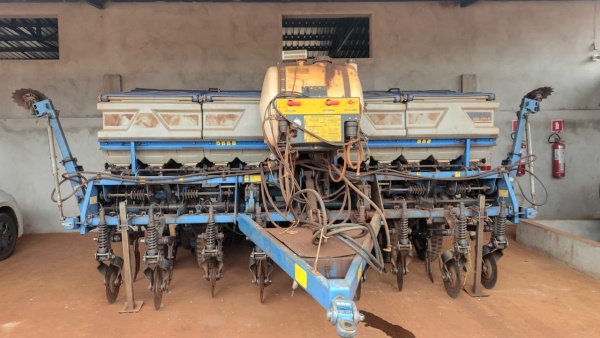 Plantadeira New Holland SOLT09 ano 2016