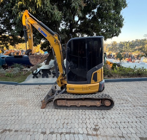 Mini Escavadeira XCMG XE35U ano 2025 - XE35U - Máquinas de Linha Amarela