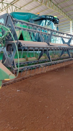 Colheitadeira John Deere S670 ano 2017 - S670 - Máquinas Agrícolas