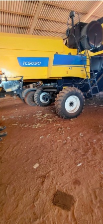 Colheitadeira New Holland NH5090 ano 2018 - NH5090 - Máquinas Agrícolas