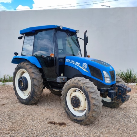 Trator New Holland TL 75E ano 2015