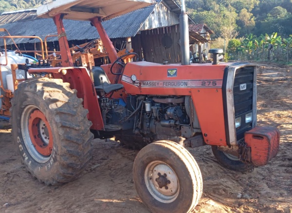 Trator Massey Ferguson MF 275 ano 1986 - MF 275 - Máquinas Agrícolas