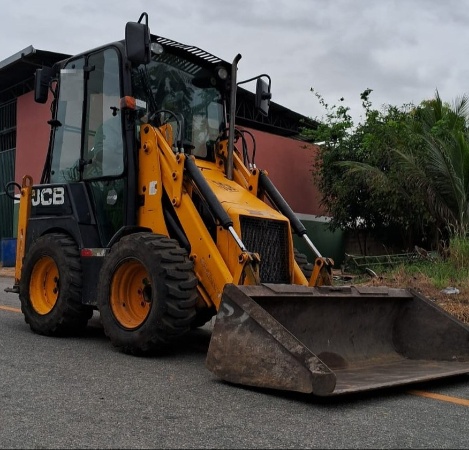 Mini Retroescavadeira JCB 1CX ano 2014 - 1CX - Máquinas de Linha Amarela