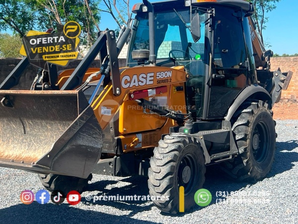 Retroescavadeira Case 580 N ano 2025 - 580 N - Máquinas de Linha Amarela