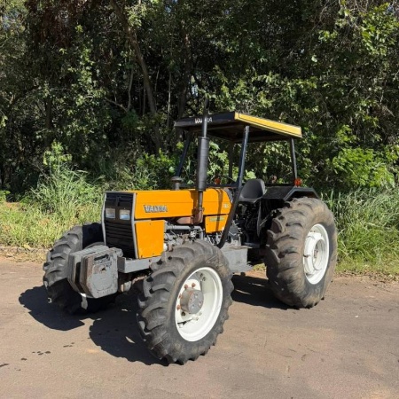 Trator Valtra V 785 ano 2009 - V 785 - Máquinas Agrícolas