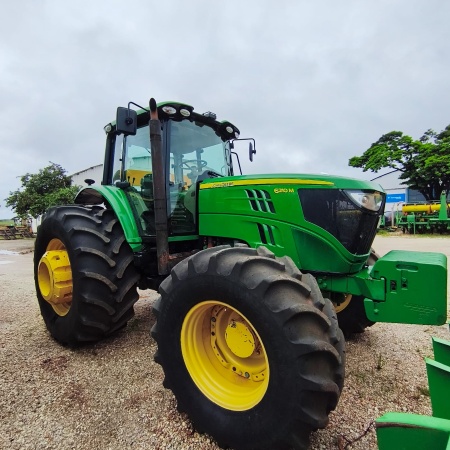 Trator de Esteira John Deere 6210M ano 2021
