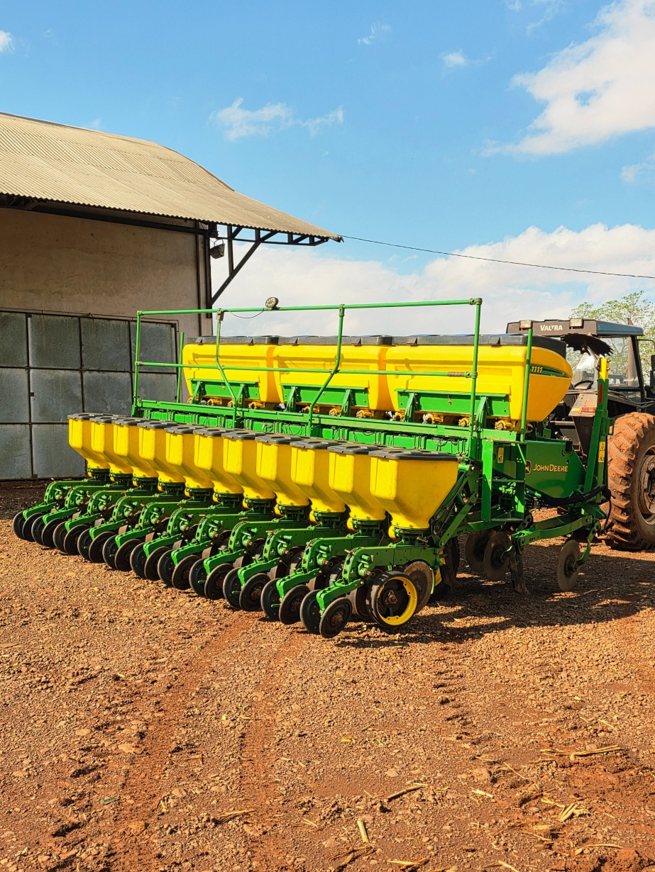 Plantadeira John Deere 1111 ano 2016