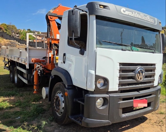 Caminhão Volkswagen Constellation 24.280 ano 2015