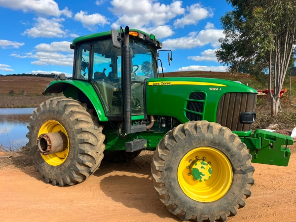 Trator John Deere 6180J ano 2015 - 6180J - Máquinas Agrícolas