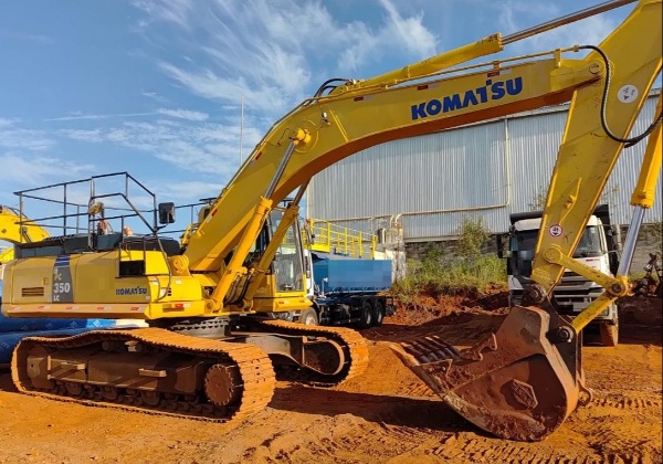 Escavadeira Komatsu PC350-LC ano 2021 - PC350-LC - Máquinas de Linha Amarela