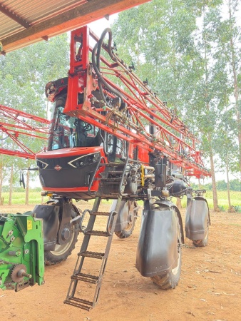 Pulverizador Autopropelido Kuhn Fighter 3000 ano 2022