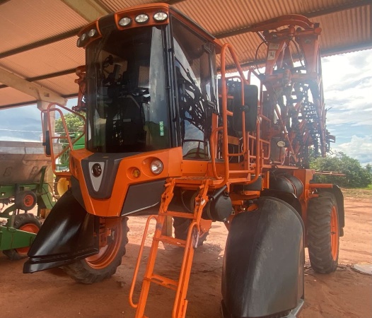 Pulverizador Autopropelido Jacto uniport 2500 ano 2018 - uniport 2500 - Máquinas Agrícolas