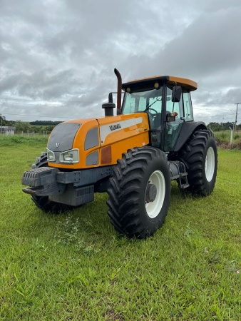 Trator Valtra BH 165