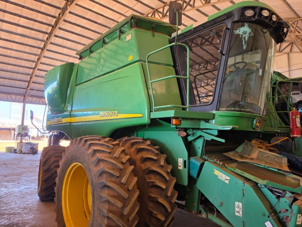 Colheitadeira John Deere 9650 STS ano 2005