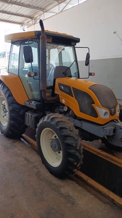 Trator Valtra A850 4x4 ano 2017 - A850 4x4 - Máquinas Agrícolas