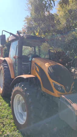 Trator Valtra A124 ano 2019 - A124 - Máquinas Agrícolas