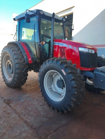 Trator Massey Ferguson MF 6713 ano 2021 - MF 6713 - Máquinas Agrícolas