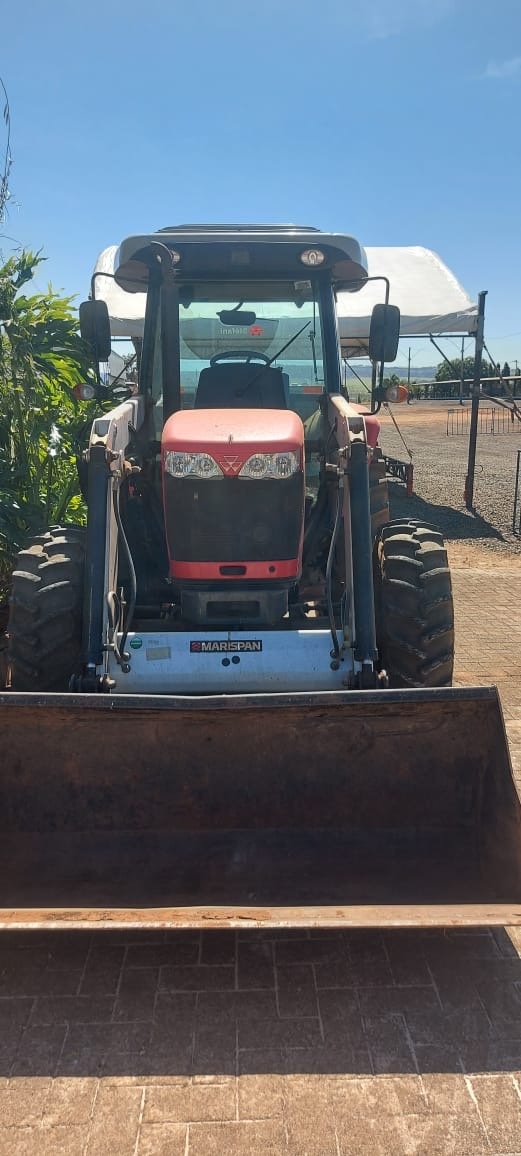 Trator Massey Ferguson MF 4408 ano 2021