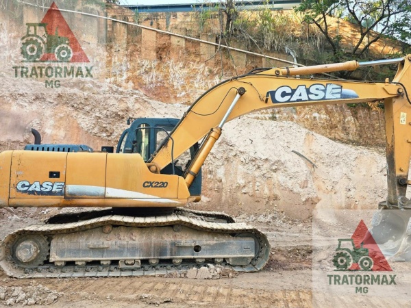 Escavadeira Case CX220C ano 2010
