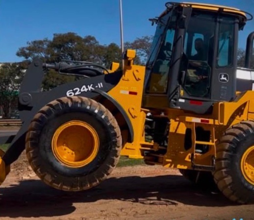 Pá Carregadeira John Deere 624K II