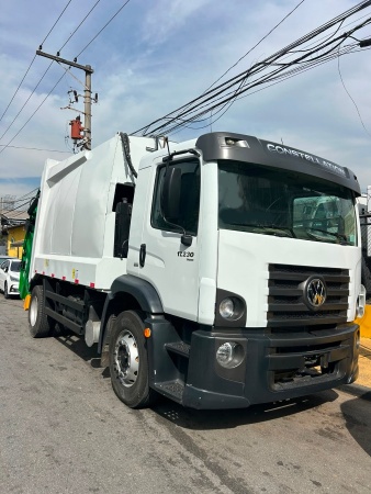 Caminhão Volkswagen 17.280 ano 2019 - 17.280 - Caminhões e Carretas