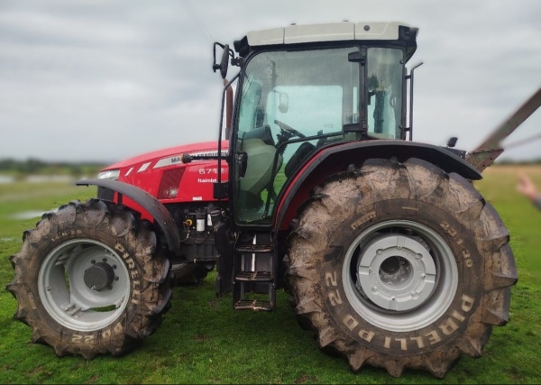 Trator Massey Ferguson MF 6712 ano 2019 - MF 6712 - Máquinas Agrícolas