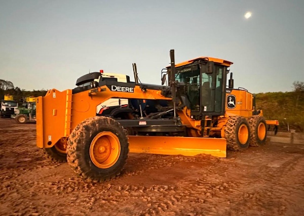 Motoniveladora John Deere 620G ano 2022 - 620G - Máquinas de Linha Amarela