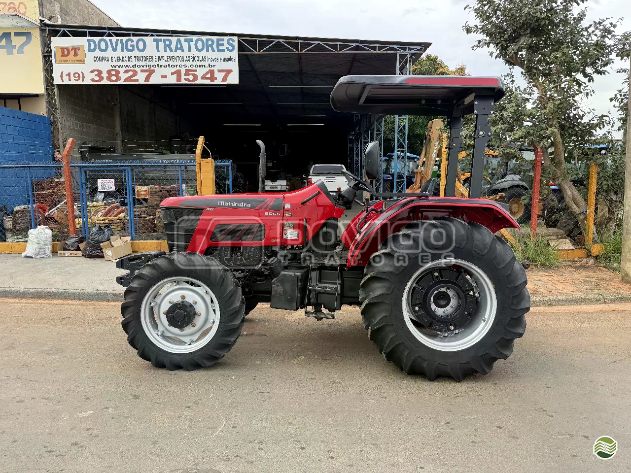 Trator Mahindra 6065 ano 2023