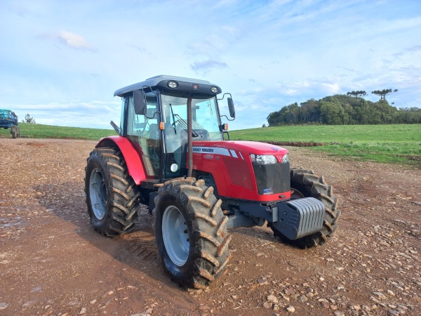Trator Massey Ferguson 4292 HD 4x4 ano 2017 - 4292 HD 4x4 - Máquinas Agrícolas