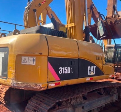 Escavadeira Caterpillar 315DL ano 2009