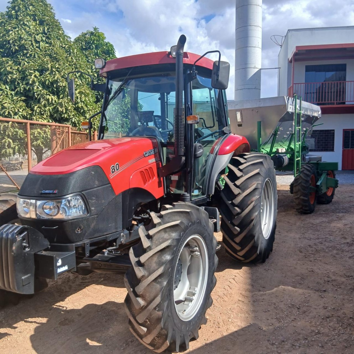 Trator Case Farmall 80 ano 2023