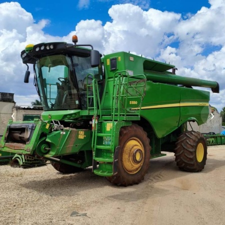 Colheitadeira John Deere S550 ano 2018 - S550 - Máquinas Agrícolas