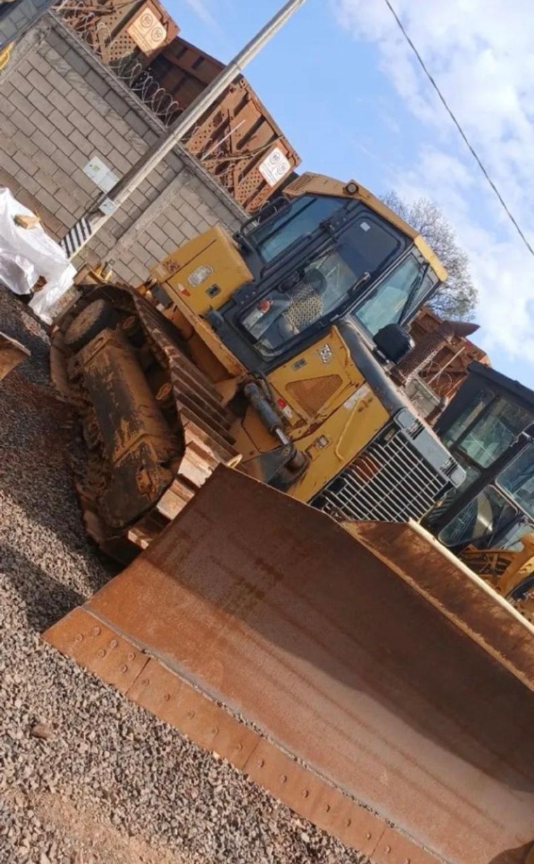 Trator John Deere 750j ano 2020