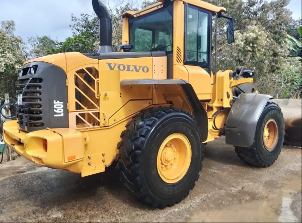 Pá Carregadeira Volvo L60F ano 2023 - L60F - Máquinas de Linha Amarela