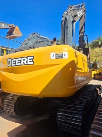 Escavadeira John Deere 200G ano 2020 - 200G - Máquinas de Linha Amarela