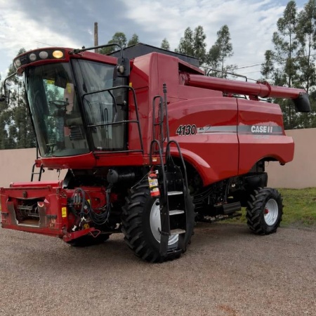 Colheitadeira Case Axial-Flow 4130  ano 2017