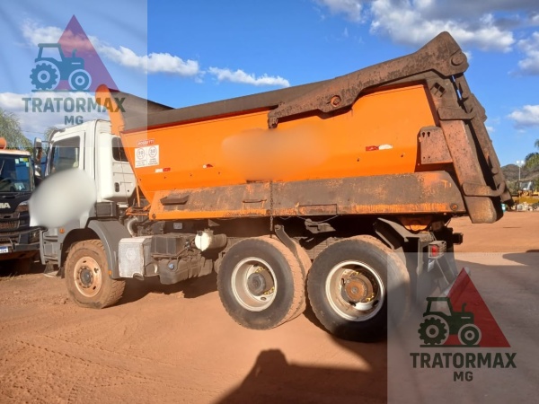 Caminhão Mercedes Benz AXOR 4144K6X4 ano 2022