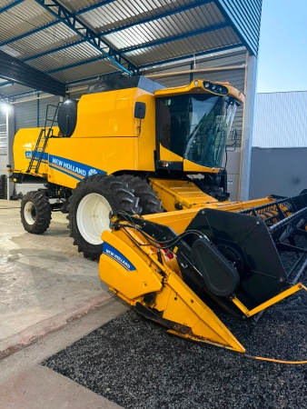 Colheitadeira New Holland TC 5.90 ano 2023