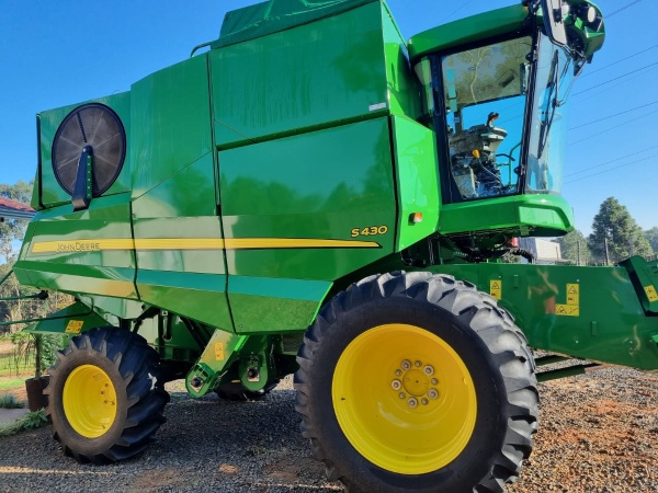 Colheitadeira John Deere S430 ano 2018 - S430 - Máquinas Agrícolas