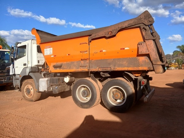 Caminhão Mercedes Benz Axor 4144 K ano 2022 - Axor 4144 K - Caminhões e Carretas