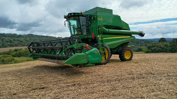 Colheitadeira John Deere S430 ano 2019 - S430 - Máquinas Agrícolas